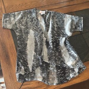 LuLaRoe Black and White Kimono